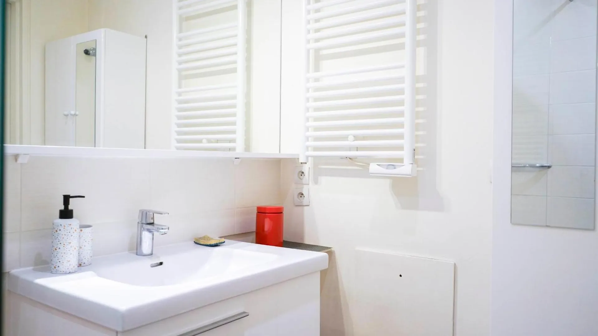 Apartment Cozy 58 M Near Butte-aux-cailles